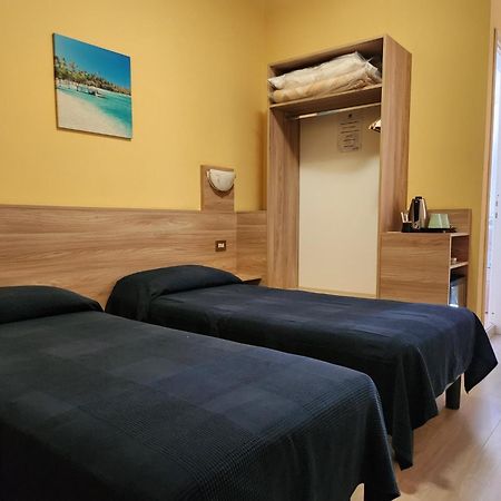 Hotel Route 9 Cadeo المظهر الخارجي الصورة