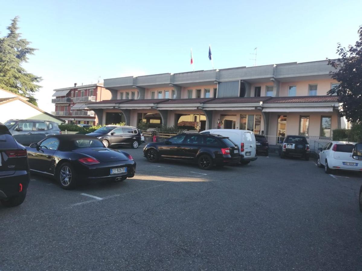 Hotel Route 9 Cadeo المظهر الخارجي الصورة