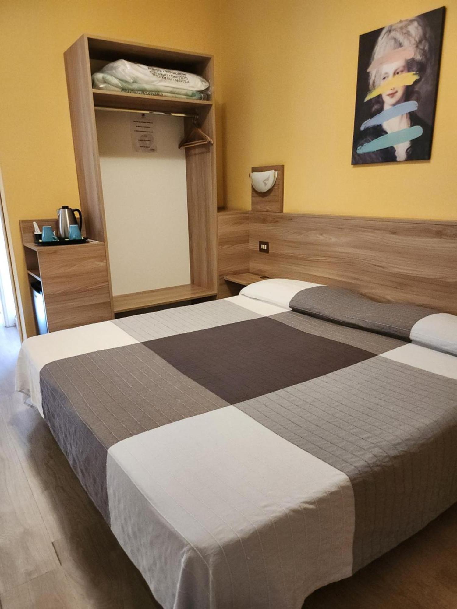 Hotel Route 9 Cadeo المظهر الخارجي الصورة