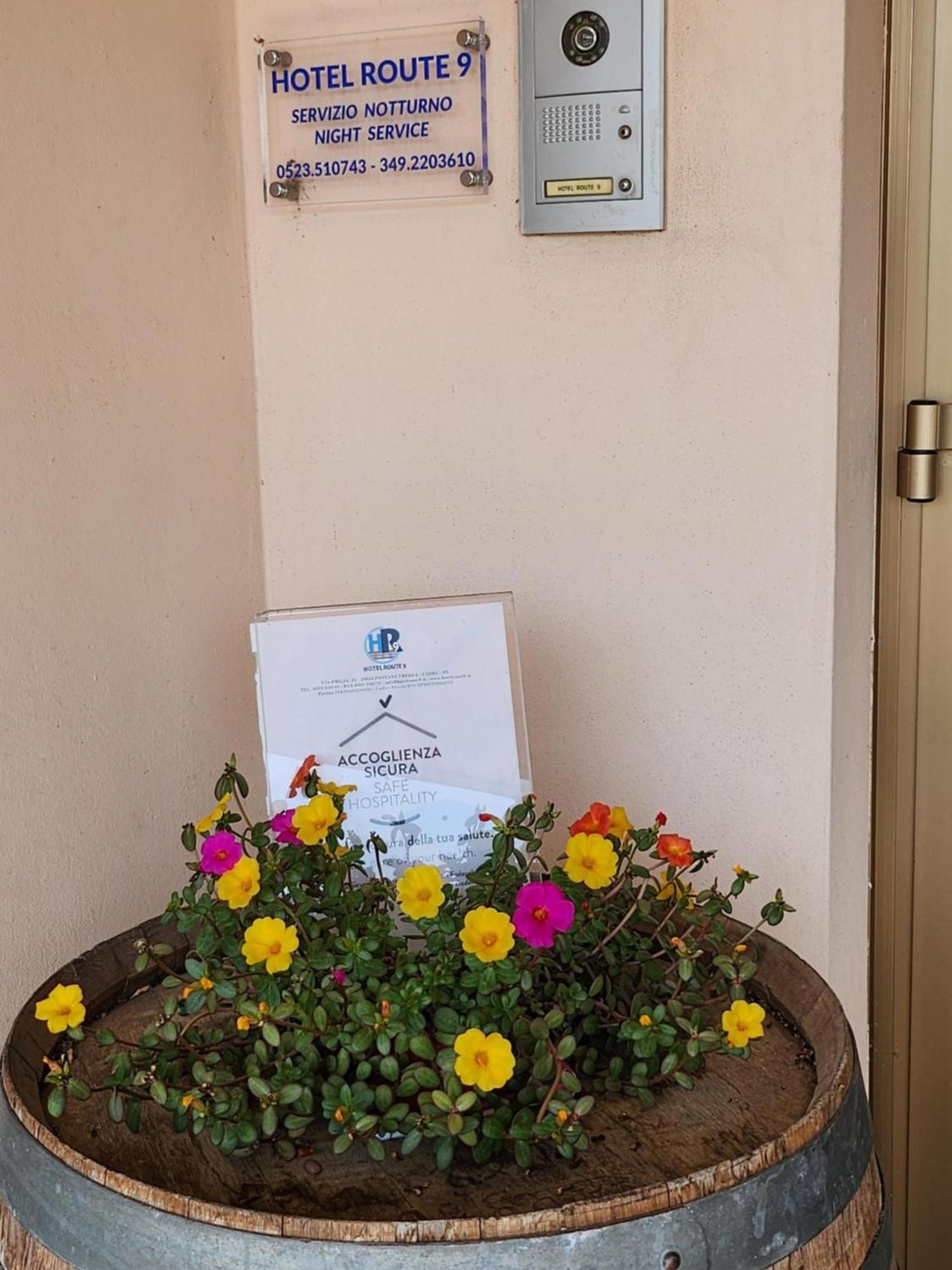 Hotel Route 9 Cadeo المظهر الخارجي الصورة