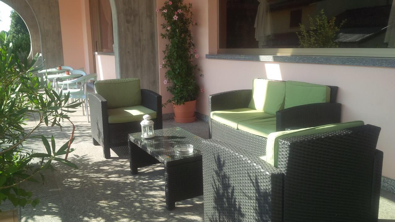Hotel Route 9 Cadeo المظهر الخارجي الصورة