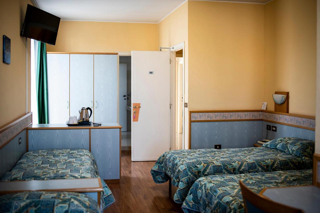 Hotel Route 9 Cadeo المظهر الخارجي الصورة